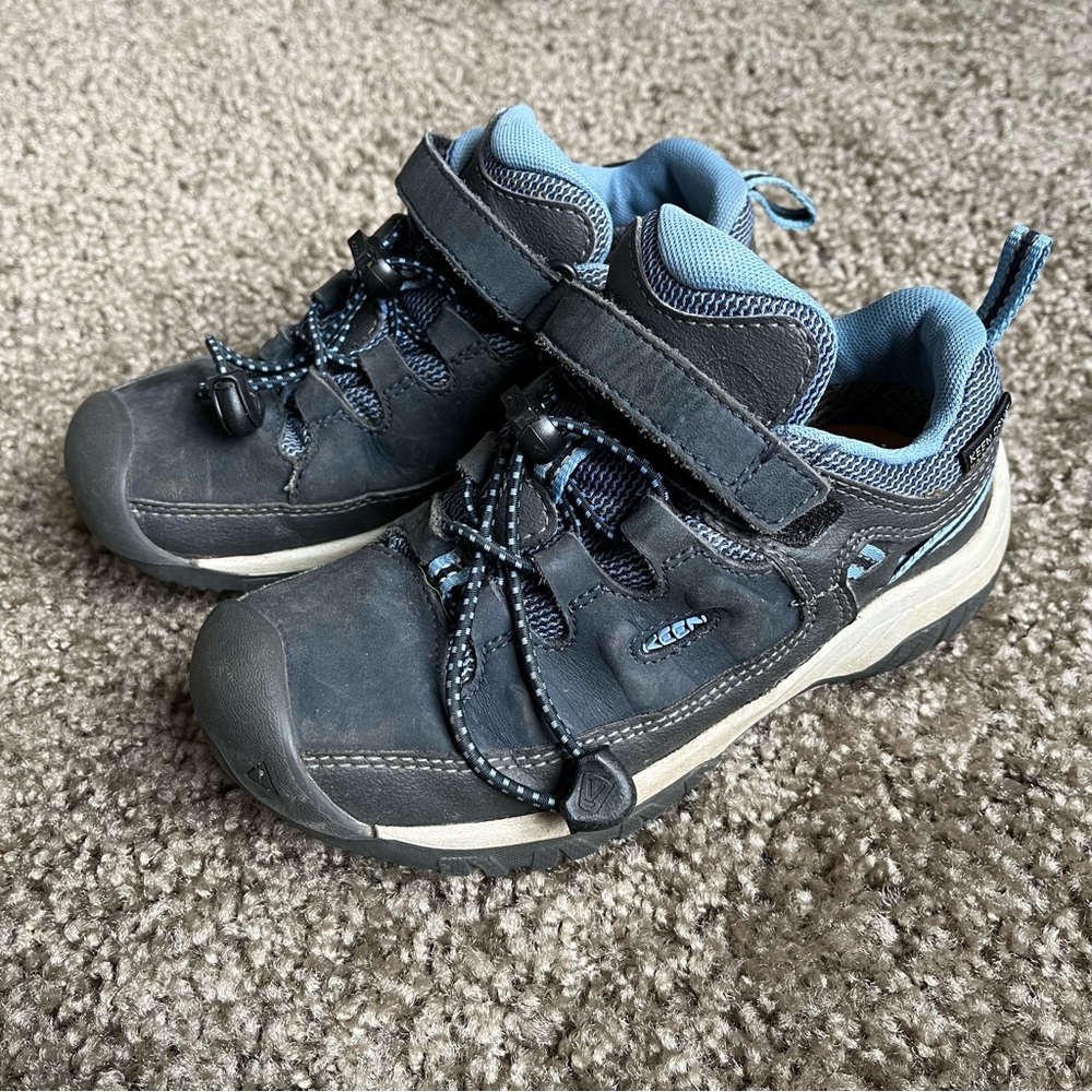 Keen Targhee waterproof hiking shoes size 12